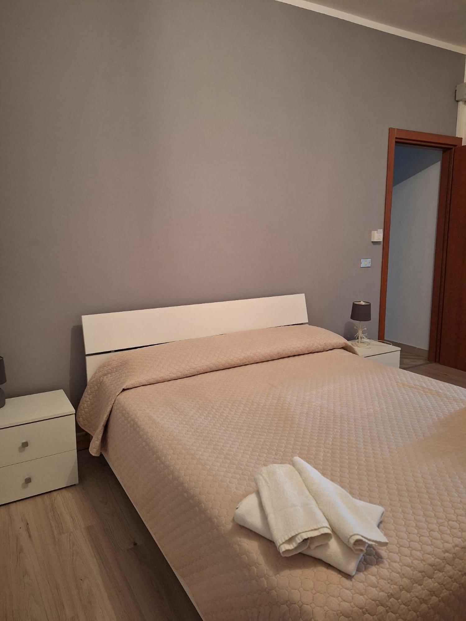 Petraleuka Realmonte Bagian luar foto